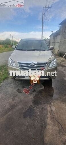 Xe Toyota Innova 2.0E 2014 - 270 Triệu
