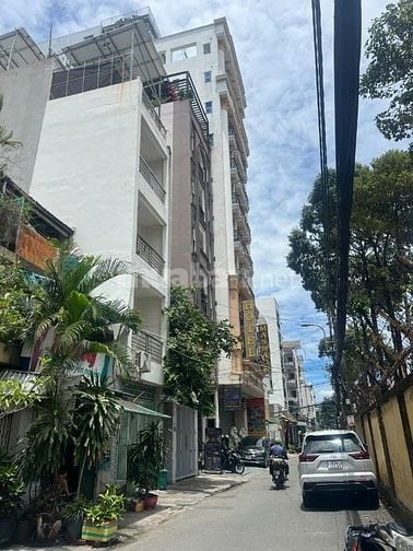 Bán nhà HXH 252 Cao Thắng, phường 12, quận 10 (nay phường Hòa Hưng)