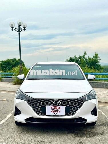 Hyundai Accent 2023 1.4 AT - 60000 km