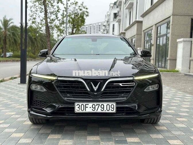 VinFast Lux A2.0 2019 2.0 AT - 85000 km