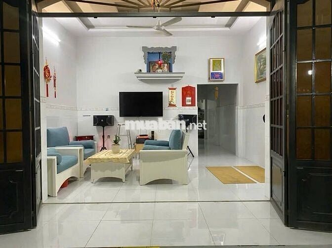 Nhà ở 70m2, 2phòng ngủ, 1wc,đường Hưng Nhơn, Tân Kiên, Bình Chánh