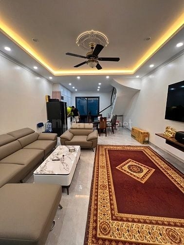 Bán nhà phố An Dương - DT 61m2, mặt tiền 5m, nhà 4 tầng đẹp.