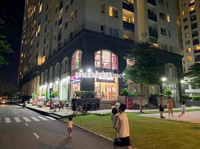 Cho con đi du học bán căn góc 3pn cc Dreamhome Q8 gồm nội thất ở ngay
