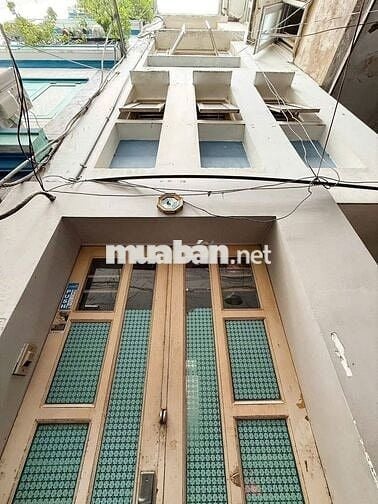 Bán nhà đẹp 4 lầu Bùi Viện ngay khu phố Tây