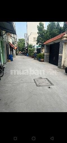 nhà khu ,kế chợ phú thuận ,Q7 - dt- 7x24 giá tỷ ,
