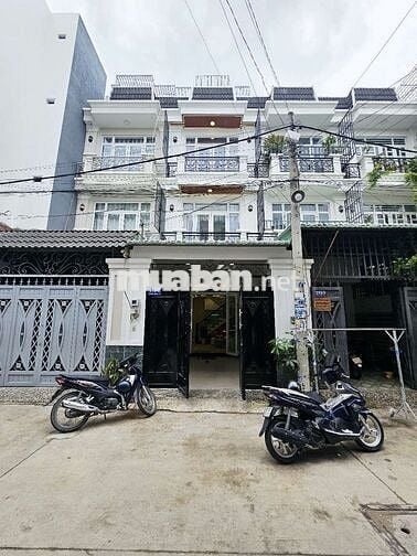 Nhà 3 lầu đẹp Sát bên Trường cấp 1,2,3 Thạnh Lộc