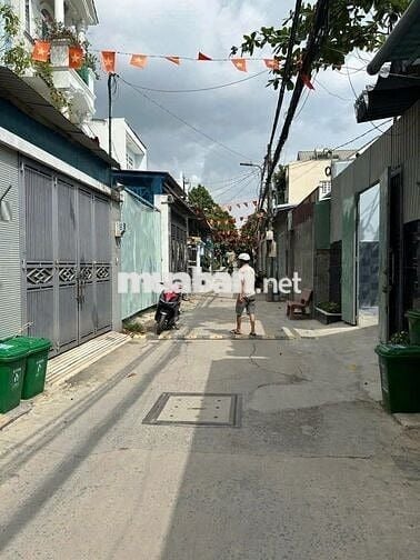 Lô đất đường 52 , Hiệp Bình Chánh