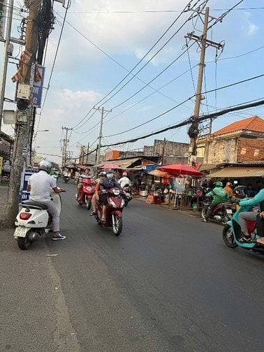 Bán nhà mặt tiền đường quận tân phú