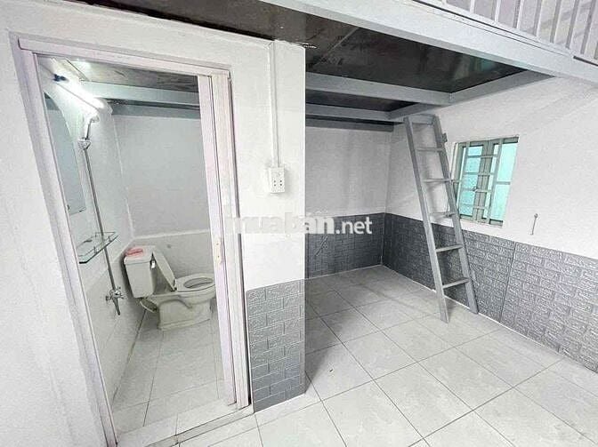ĐỘC QUYỀN PHÒNG CÓ GÁC NGAY ĐH TÔN ĐỨC THẮNG