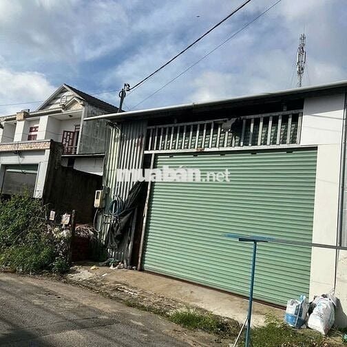 NHÀ KHO 8X20 ĐẤT THỔ CƯ, MẶT TIỀN ĐƯỜNG NHỰA, BÀ ĐIỂM, HÓC MON