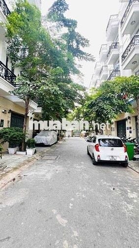 NHÀ PHỐ GẦN NGÃ TƯ GA. TRỆT LỬNG 3 LẦU 6PN 6WC. ( SẴN 6 MÁY LẠNH )
