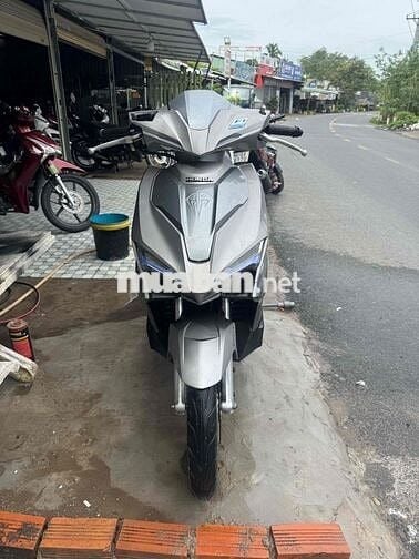 xe đẹp may em zin. có hỗ trợ góp ko nợ xấu