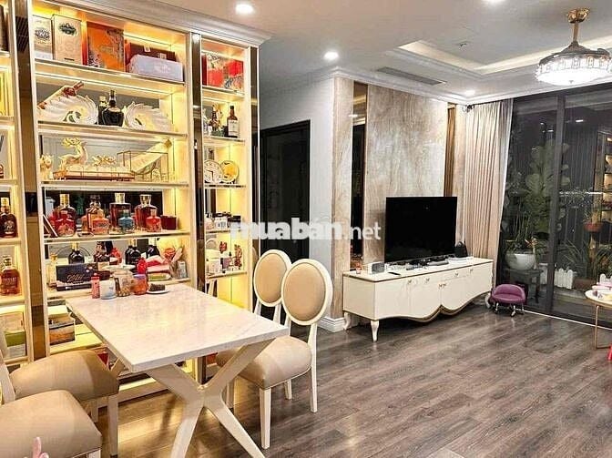 Bán căn hộ chung cư PHC Nguyễn Sơn,DT 100m,3PN,giá 10 tỷ.