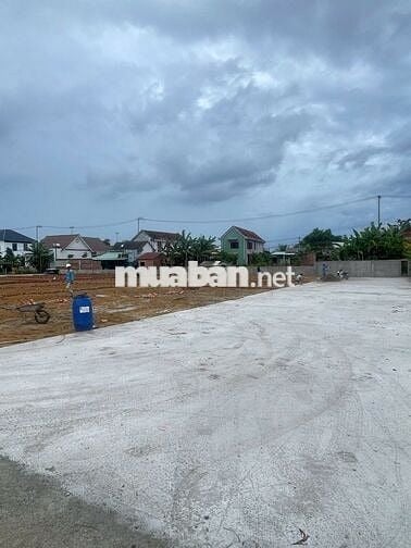 Cần Bán 40 lô đất liền kề ngay trung tâm thương mại tự do