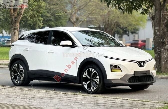 VinFast VF6 Plus 2025