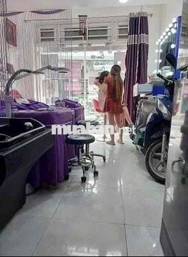 nhà trệt lầu 2 pn 1 wc mặt tiền đường lớn