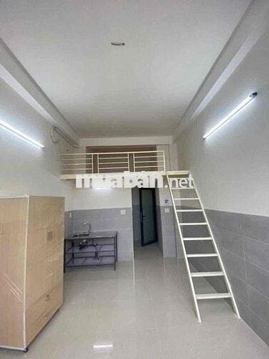 Còn 1 Phòng Đầy Đủ Nội Thất - 30M2 - Cửa Sổ Trời ngay Cvpm Quang Trung