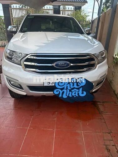 Everest 2019 titanium 1 cầu odo 84.000km