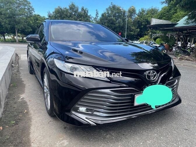 Cần bán 𝐓𝐨𝐲𝐨𝐭𝐚 𝐂𝐚𝐦𝐫𝐲 𝟐.𝟓𝐐, 𝐦𝐨𝐝𝐞𝐥 𝟐𝟎𝟐𝟎 màu Đen.