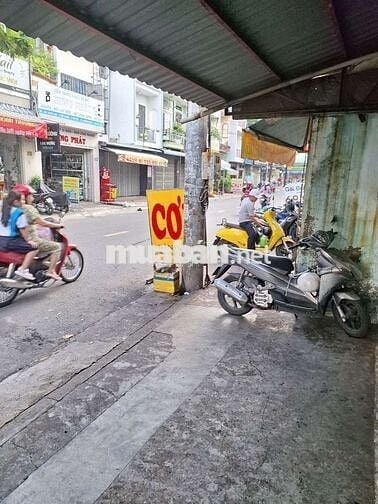 Sang mặt bằng 5tr  .giá thuê 5tr.rẻ