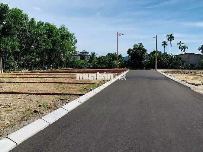 Bán đất nền Lộc Khương mặt tiền đường nhựa 5m Hòa Tiến giá 890tr / lô