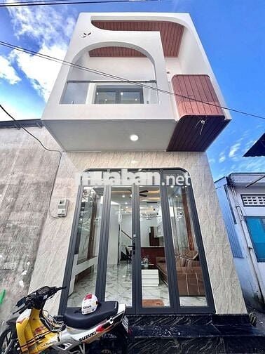 Nhà Mới Đẹp Hẻm 311 Nguyễn Văn Cừ