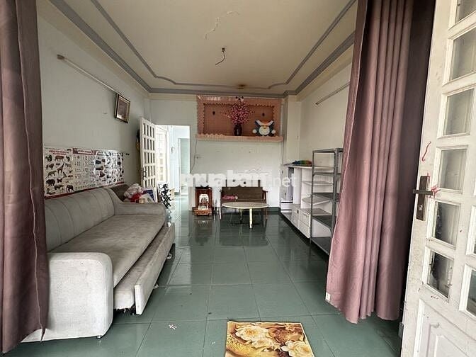 Nhà Phố Cho Thuê Ở 4-5 người , hoặc làm văn phòng  cty …