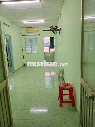 CHO THUÊ CĂN HỘ CC BÀU CÁT 2 THANG BỘ 2PN NHÀ  SẠCH SẼ LẦU THẤP 8TR