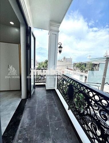 PHÒNG MỚI NGAY ĐH CÔNG THƯƠNG 5 PHÚT - LÊ TRỌNG TẤN - HỒ VĂN LONG
