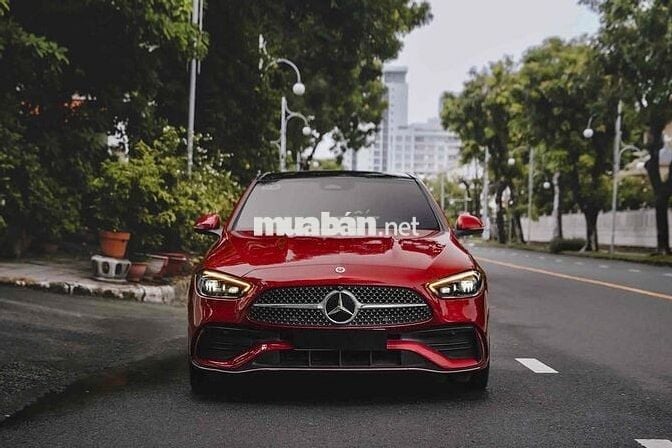 Mercedes Benz C Class 2022 C300 AMG - Bank 90%