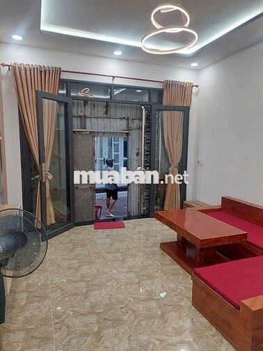 cần bán gấp nhà quận 8 Bông Sao 1T2L diện tích lớn SHR gần UBND, chợ