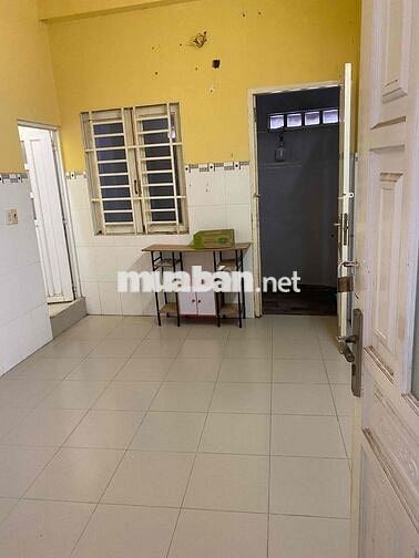 Phòng trọ Quận 6, đường Minh Phụng, ngay ngã 4 Hậu Giang