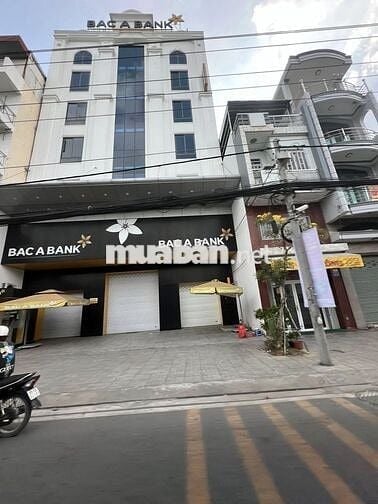 CHo thuê nhà mặt tiền đường Hậu giang 8x25m 5L có thang máy