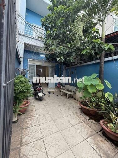 Nhà 1Trệt 1 lầu Ấp 2 Bà Điểm Hóc Môn 3.9 Tỷ