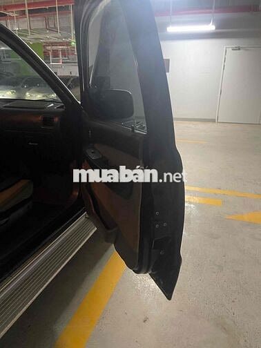 Ford Everest 2006 2.5L 4x4 MT - 290000 km