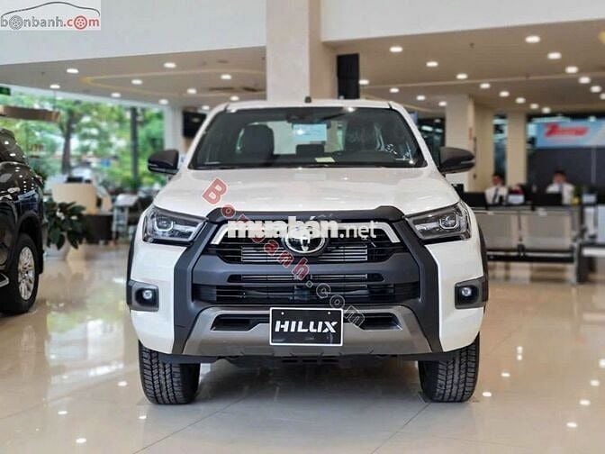 Toyota Hilux Adventure 2.8L 4x4 AT 2025