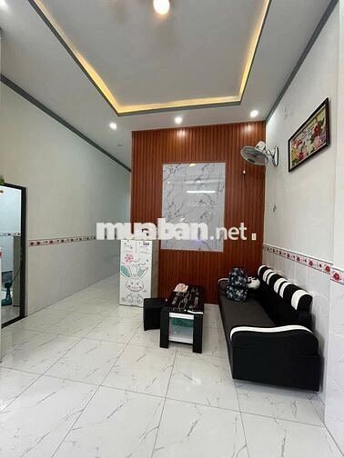 Nhà cấp 4 100% thổ cư, gần chợ khu đông dân cư cần bán