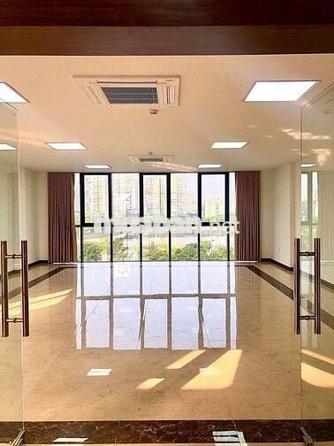 Chính chủ cho thuê văn phòng Khuất Duy Tiến 110m² – Giá 18tr/tháng