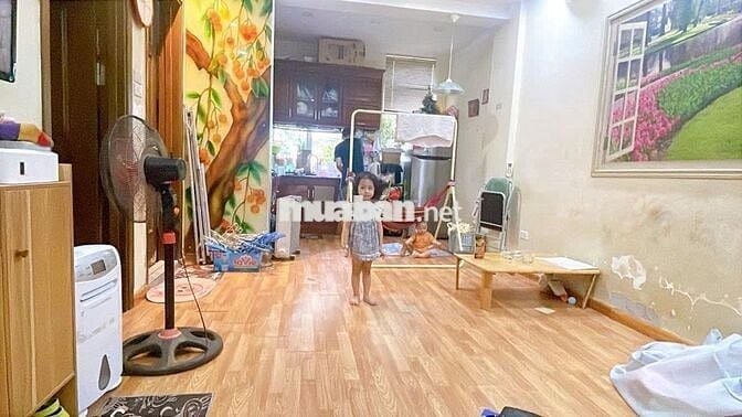Bán căn hộ A6D KĐT mới Nam Trung Yên 37m2, giá 3,25 tỷ.