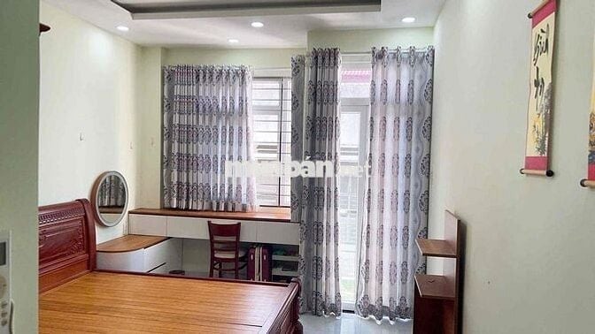 Cho nữ thuê phòng đường lạc long quân q11