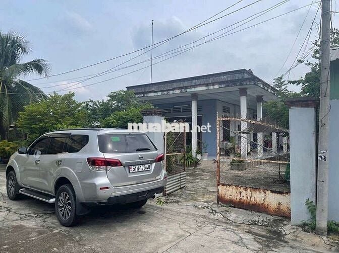 Nhà và đất 2245m đường quốc lộ 22