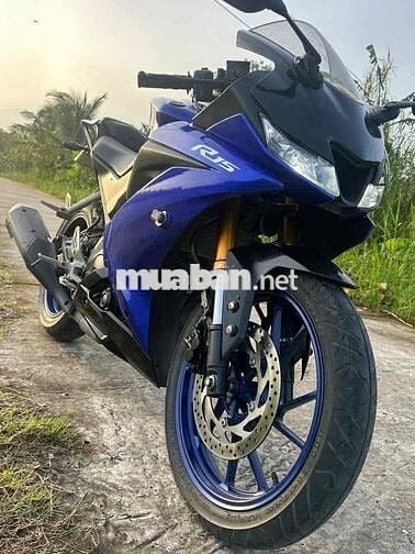 R15 2018 zin đẹp