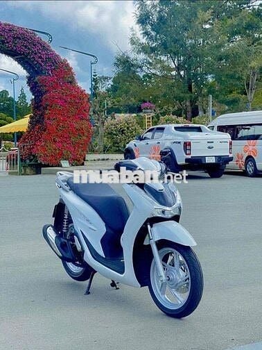 xe mới như hình chạy chưa tới 4000km thương lượng