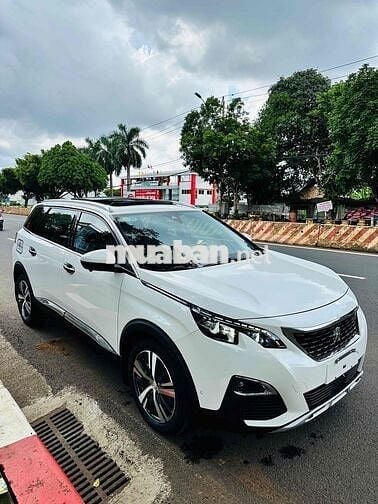 Peugeot 5008 2018 1.6L Turbo - 86000 km