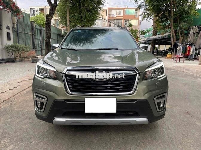 Subaru Forester 1/2020 I-S Eyesight - 82000 km