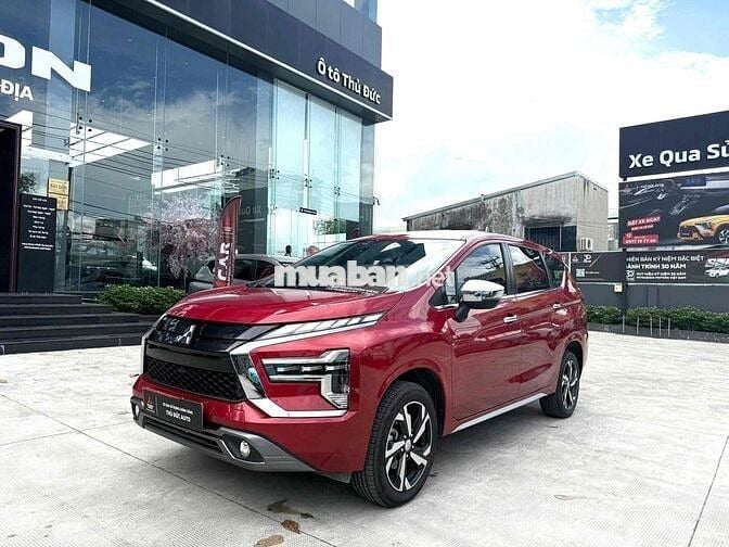 Xpander Premium 2023 xe hãng hỗ trợ trả góp