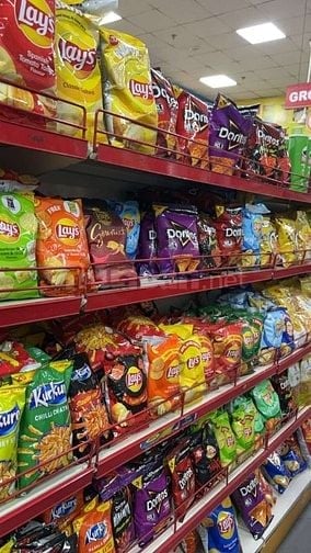 Lễ Sắp Đến ! Cửa Hàng Sáu Nghi Cần Tuyển Nhân Viên Đi Làm Lễ