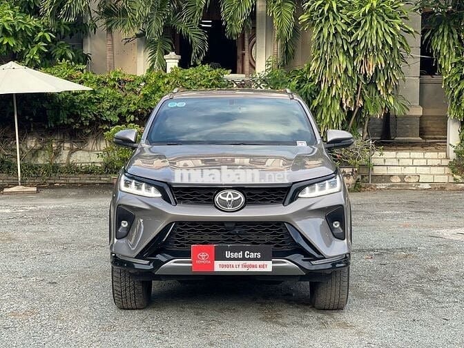 Toyota Fortuner Legender 2.4AT 2021 - 36173 km