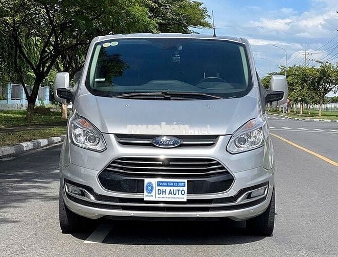 Ford Tourneo Titanium 2.0 AT 2019 - 31000 km