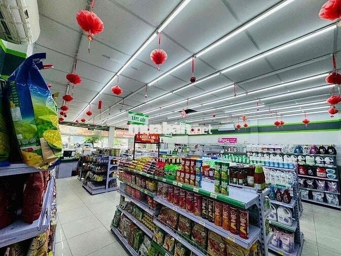 NGANG 7,5M, SÀN SUỐT, CÓ LỀ ĐỂ XE SỐ 345 NGUYỄN XÍ QUẬN BÌNH THẠNH